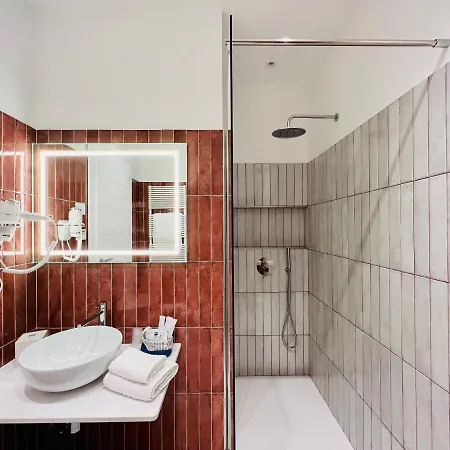 Гостьовий будинок Yourhome - Lucrezia 3*