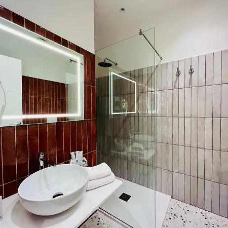 Yourhome - Lucrezia 3* סורנטו